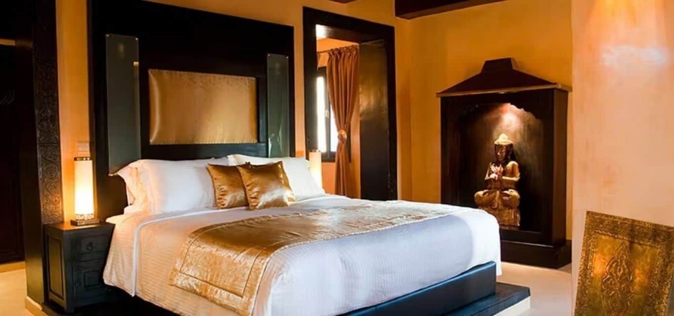 Suite Royale Cleopatra — Le Temple des Arts